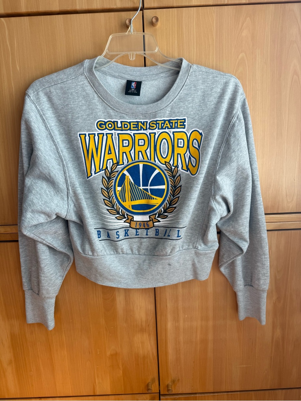 NBA Golden State Warriors Gray and Yellow Logo Crewneck